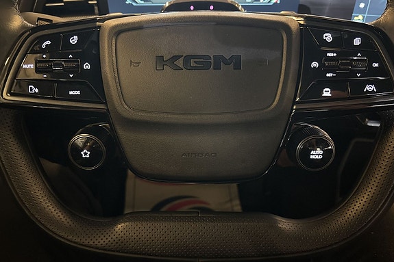 KGM Musso EV 14 of 22
