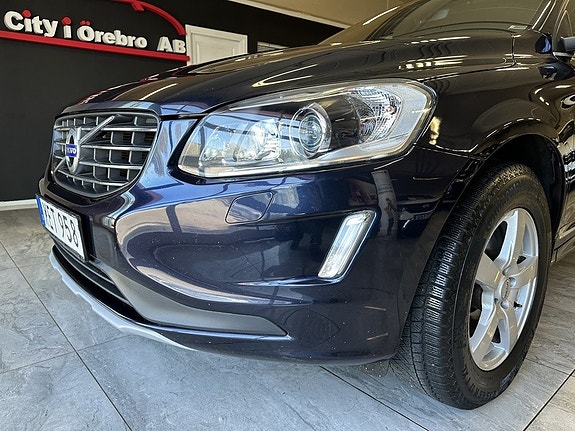 Volvo XC60 5 of 22