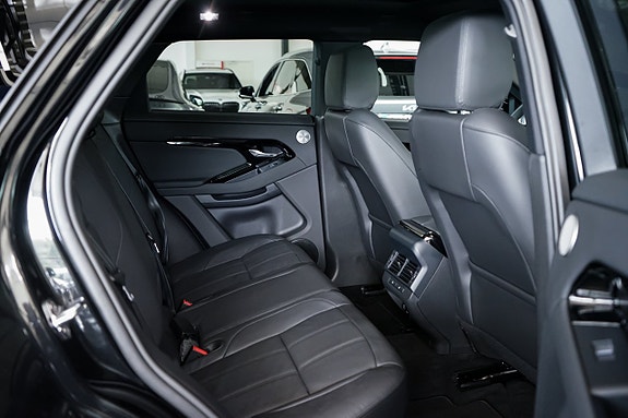 Land Rover Range Rover Evoque 9 of 30