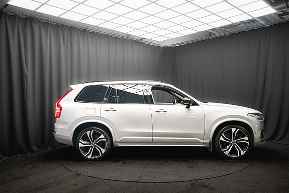 Volvo XC90 6 of 30