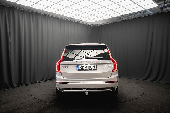 Volvo XC90 8 of 30