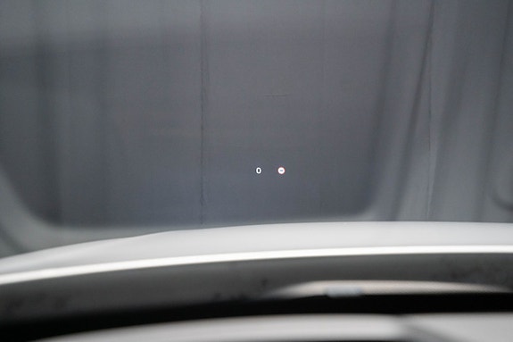 Volvo XC90 16 of 30