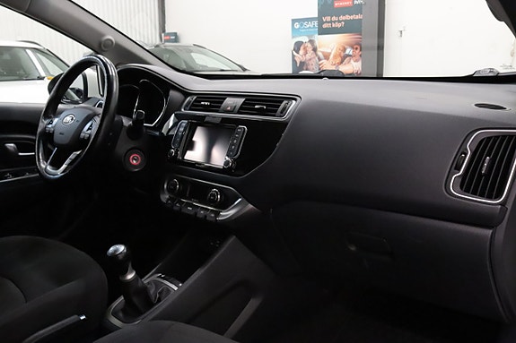 Kia Rio 12 of 23