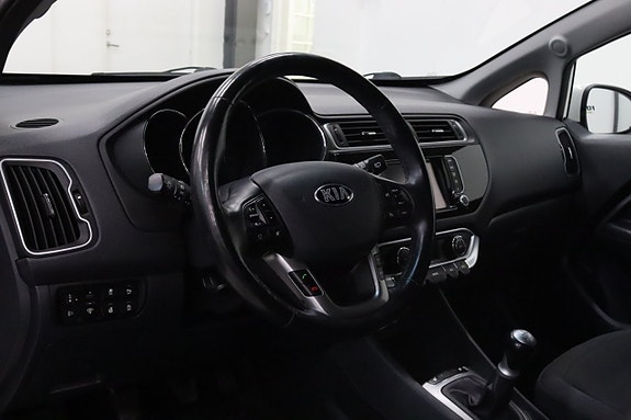 Kia Rio 10 of 23