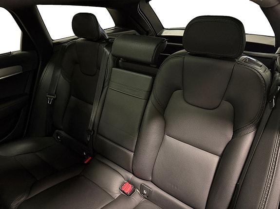 Volvo V90 Cross Country 10 of 21