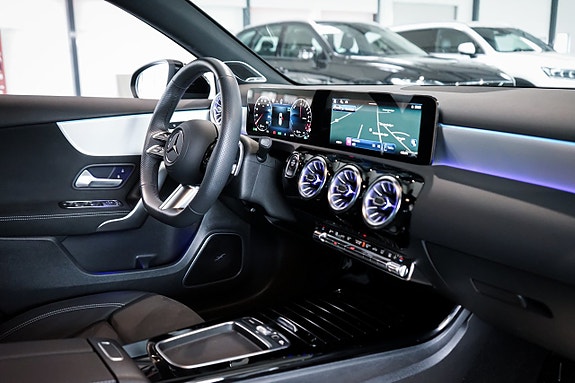 Mercedes-Benz A250 e 27 of 29