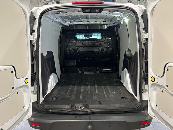 Ford Transit Connect 8 of 19