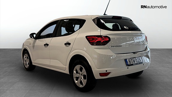 Dacia Sandero 7 of 18