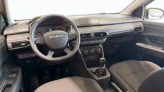 Dacia Sandero 11 of 18