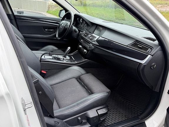 BMW 520d 4 of 17