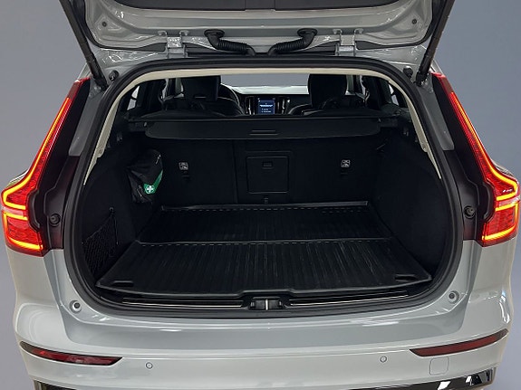 Volvo V60 9 of 13