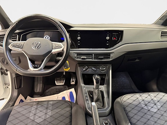 Volkswagen Taigo 10 of 15
