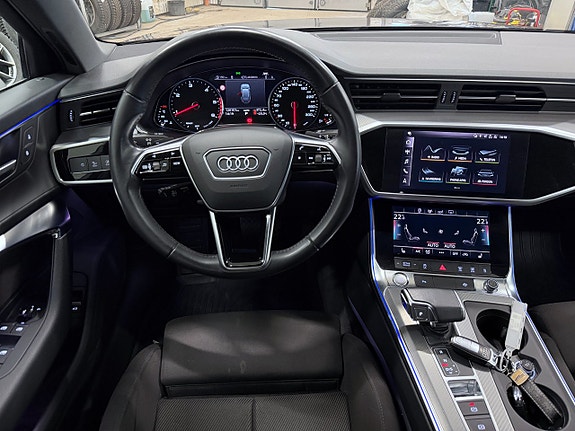 Audi A6 4 of 16