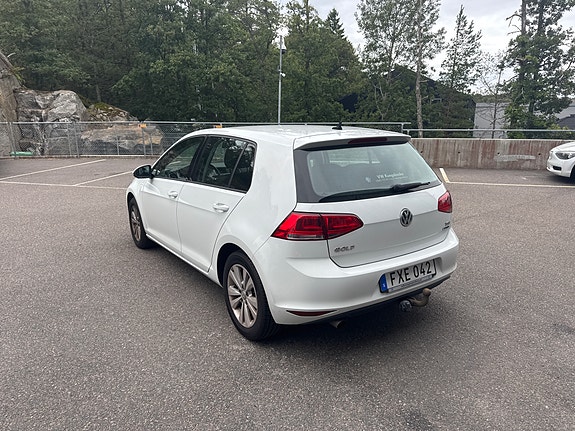 Volkswagen Golf VII 3 of 12