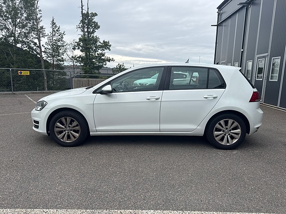 Volkswagen Golf VII 2 of 12