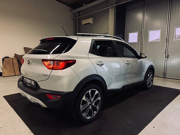 Kia Stonic 3 of 24
