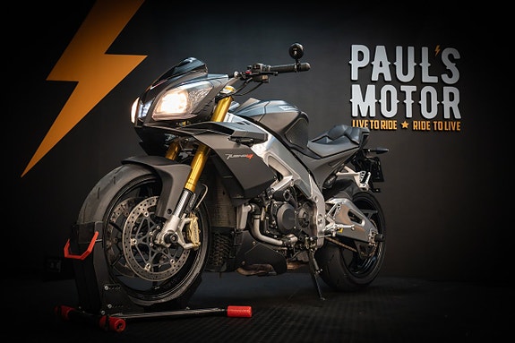 Aprilia Tuono V4 R 1000 7 of 24