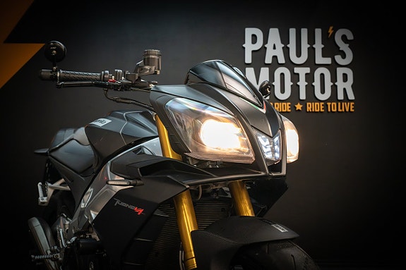 Aprilia Tuono V4 R 1000 9 of 24
