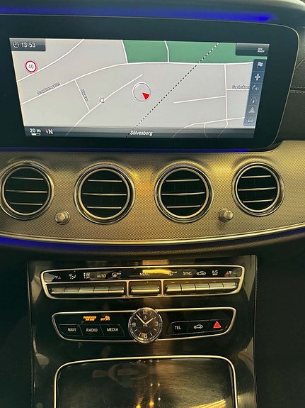 Mercedes-Benz E220 d 20 of 28
