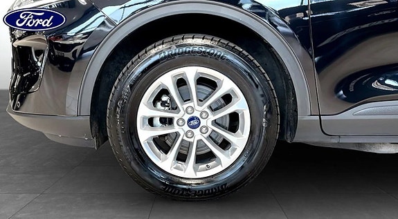 Ford Kuga 6 of 18