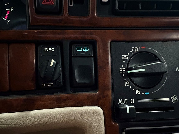 Volvo 850 11 of 22