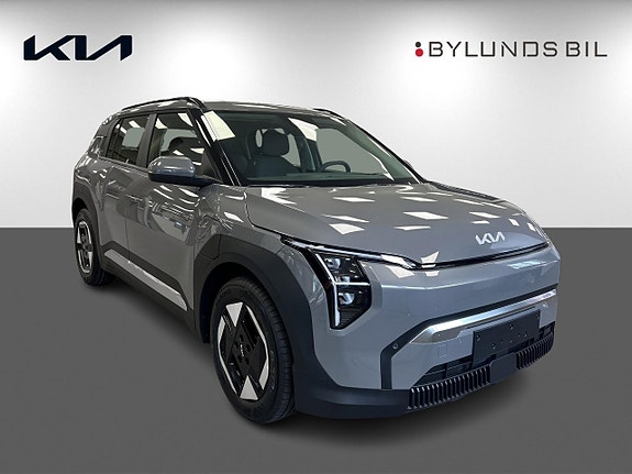 Kia EV3 3 of 15
