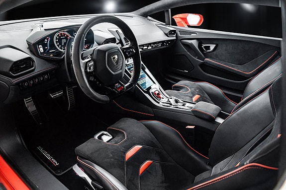Lamborghini Huracan 15 of 24