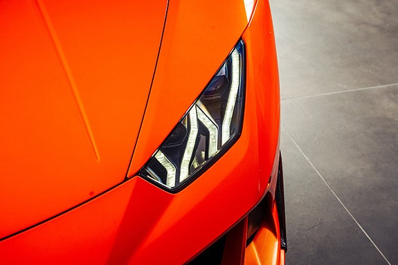 Lamborghini Huracan 8 of 24