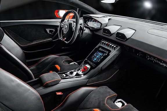 Lamborghini Huracan 20 of 24