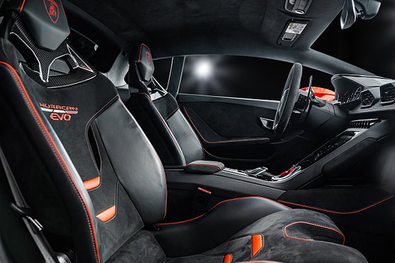 Lamborghini Huracan 16 of 24