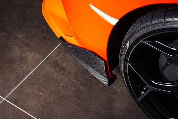 Lamborghini Huracan 14 of 24