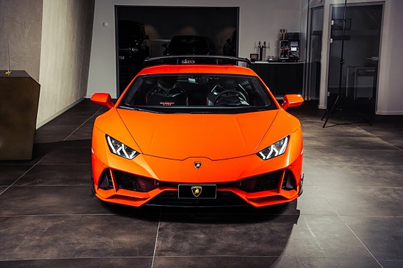Lamborghini Huracan 5 of 24