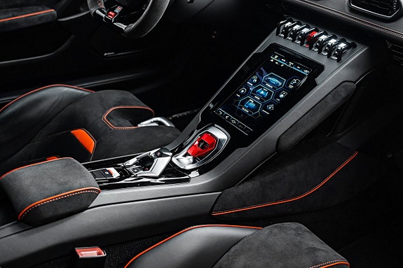 Lamborghini Huracan 21 of 24