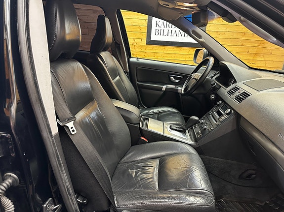 Volvo XC90 25 of 28