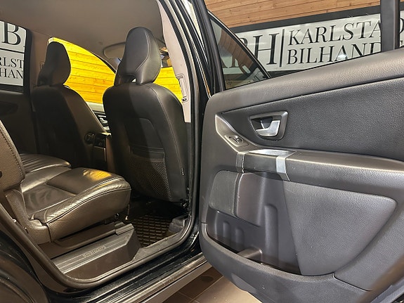 Volvo XC90 19 of 28