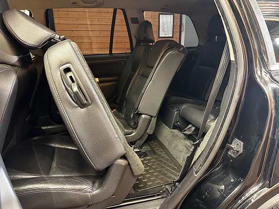 Volvo XC90 17 of 28