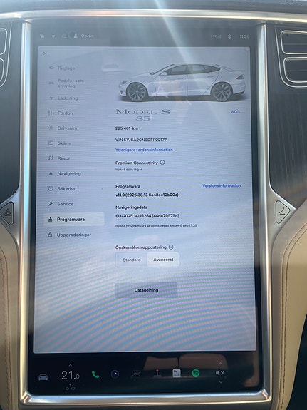 Tesla Model S 9 of 10