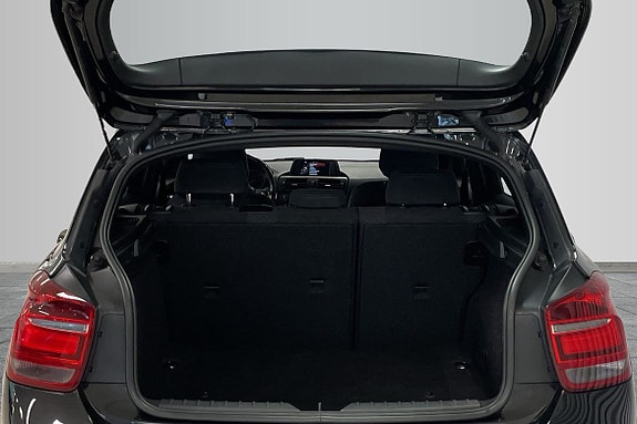 BMW 116i 9 of 15