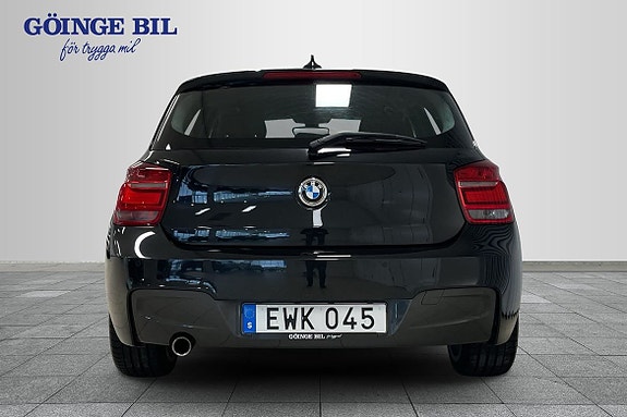 BMW 116i 7 of 15