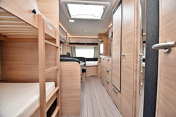 Knaus 580 QS Südwind, Barnkammare 14 of 26
