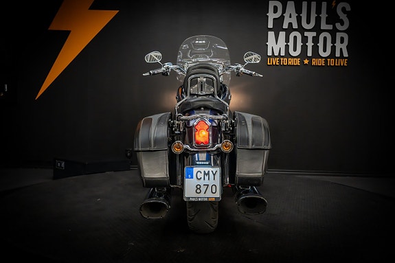 Harley-Davidson Road King CVO 110 cui FLHRSE4 5 of 18