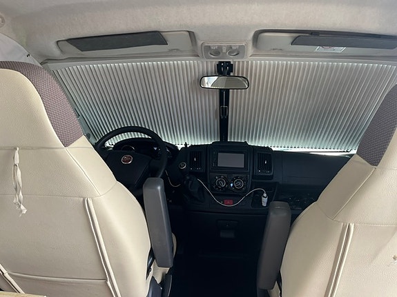 Adria Twin 640 SLX 6 of 6