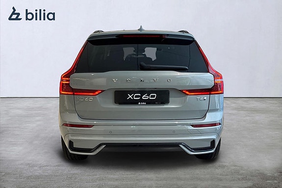 Volvo XC60 6 of 30