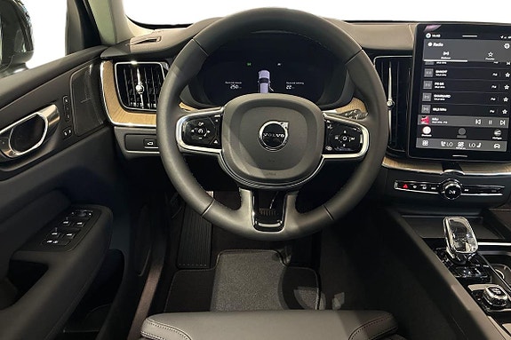Volvo XC60 22 of 30