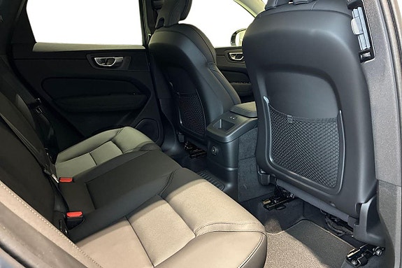 Volvo XC60 24 of 30