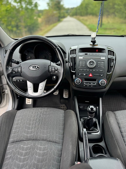 Kia Ceed 9 of 11