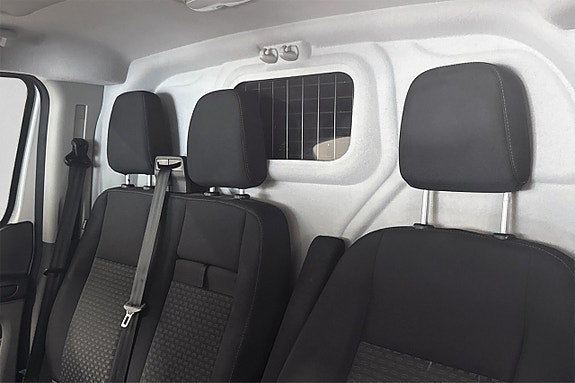 Ford Transit Custom 11 of 27