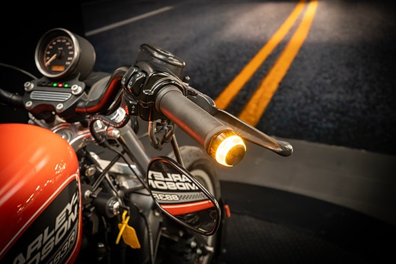 Harley-Davidson Sportster 883R Vance & Hines 15 of 15