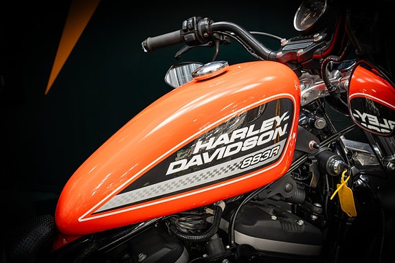 Harley-Davidson Sportster 883R Vance & Hines 12 of 15