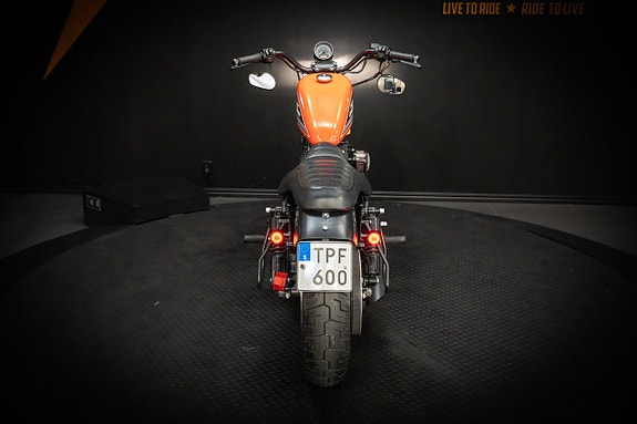 Harley-Davidson Sportster 883R Vance & Hines 4 of 15
